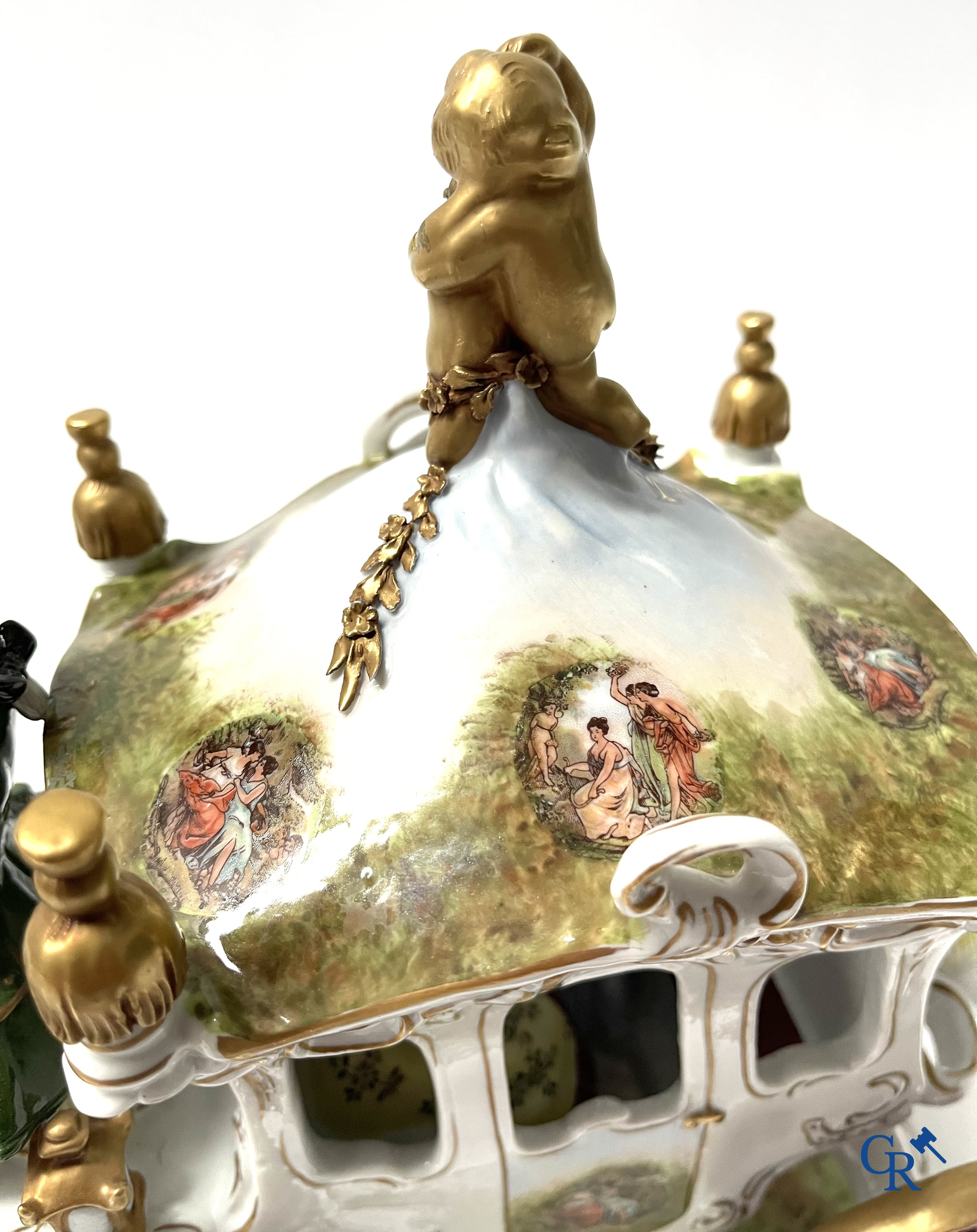 European porcelain. A large horse carriage in Saxon porcelain. Marked.