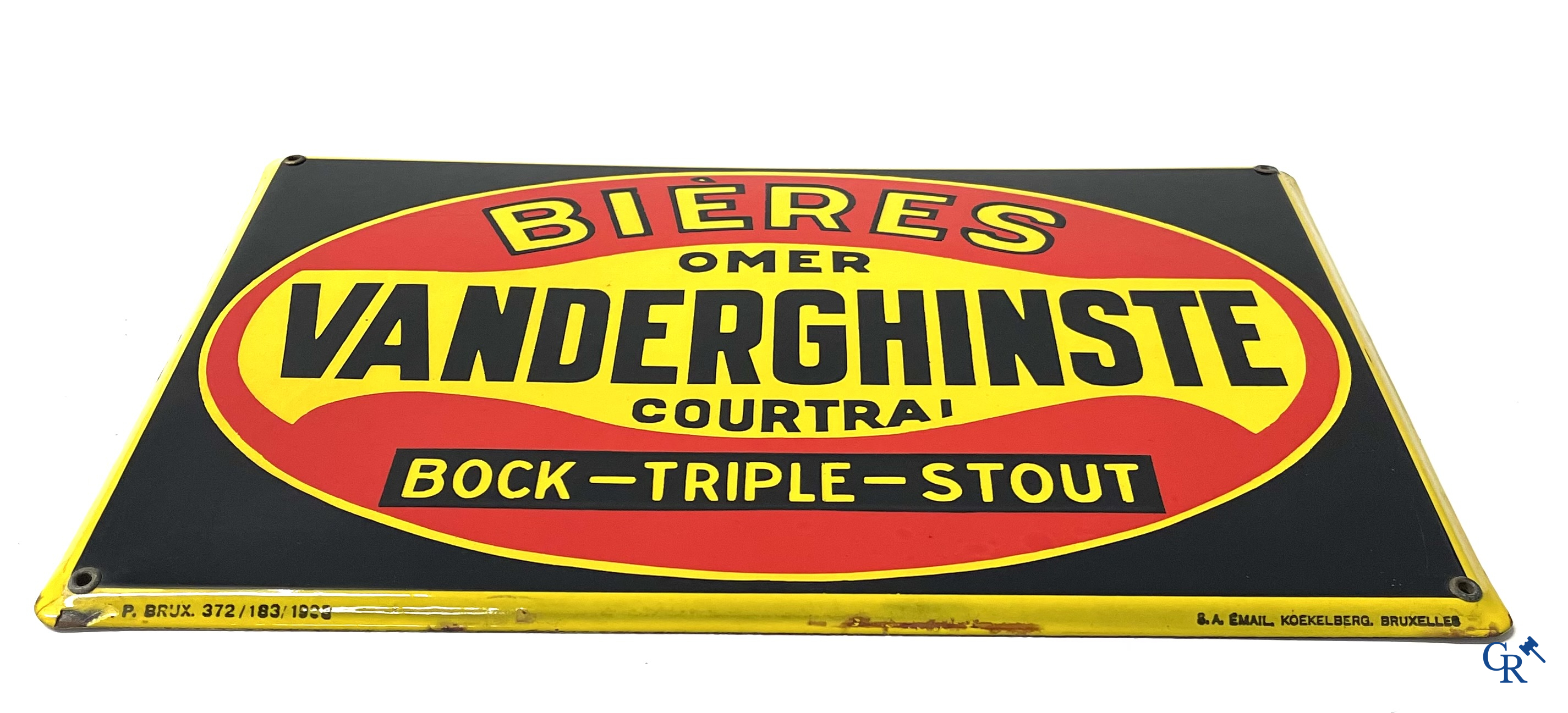 Plaque emaillée publicitaire pour les bières d'Omer Vanderghinste à Courtrai. Bock-Triple-Stout. Emaillerie Koekelberg 1933.