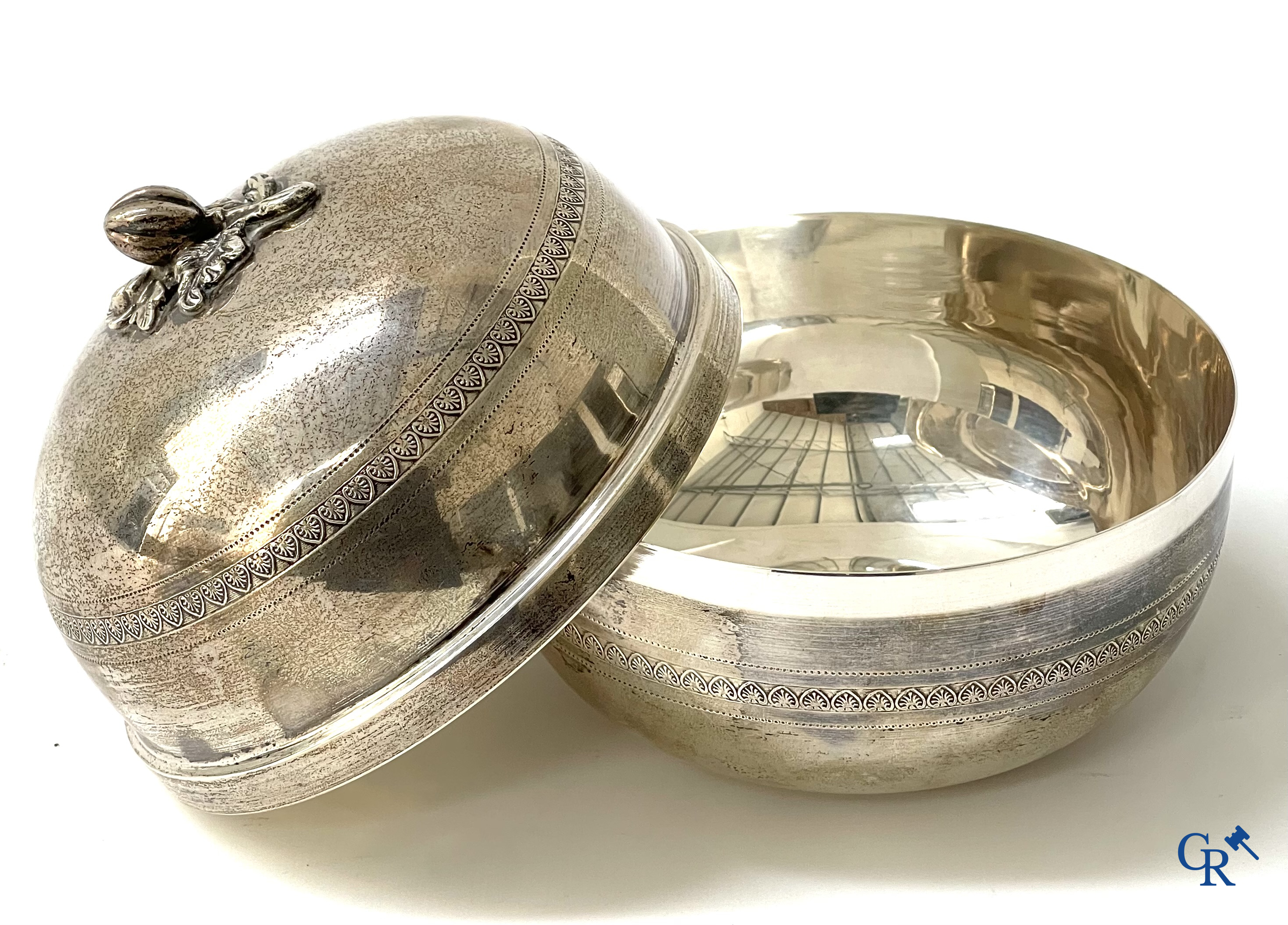 Religious Painting, The Descent of the Holy Spirit. Oil on panel. A lid bowl in silver 900°/00 added.