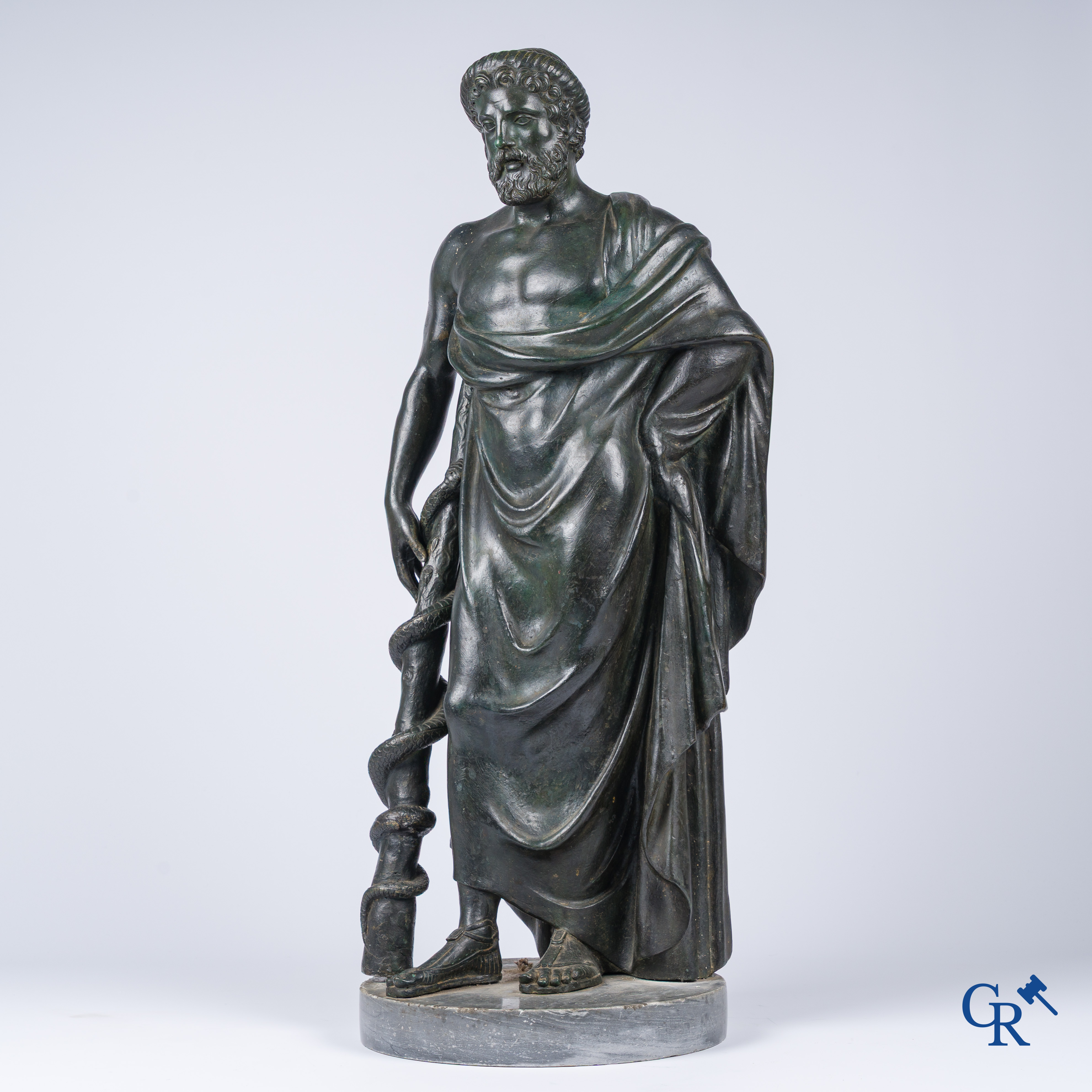 Asklepios, dieu grec de la médecine et de la guérison. Socle en marbre gris Sainte Anne. Fin du 18ème - début du 19ème siècle.