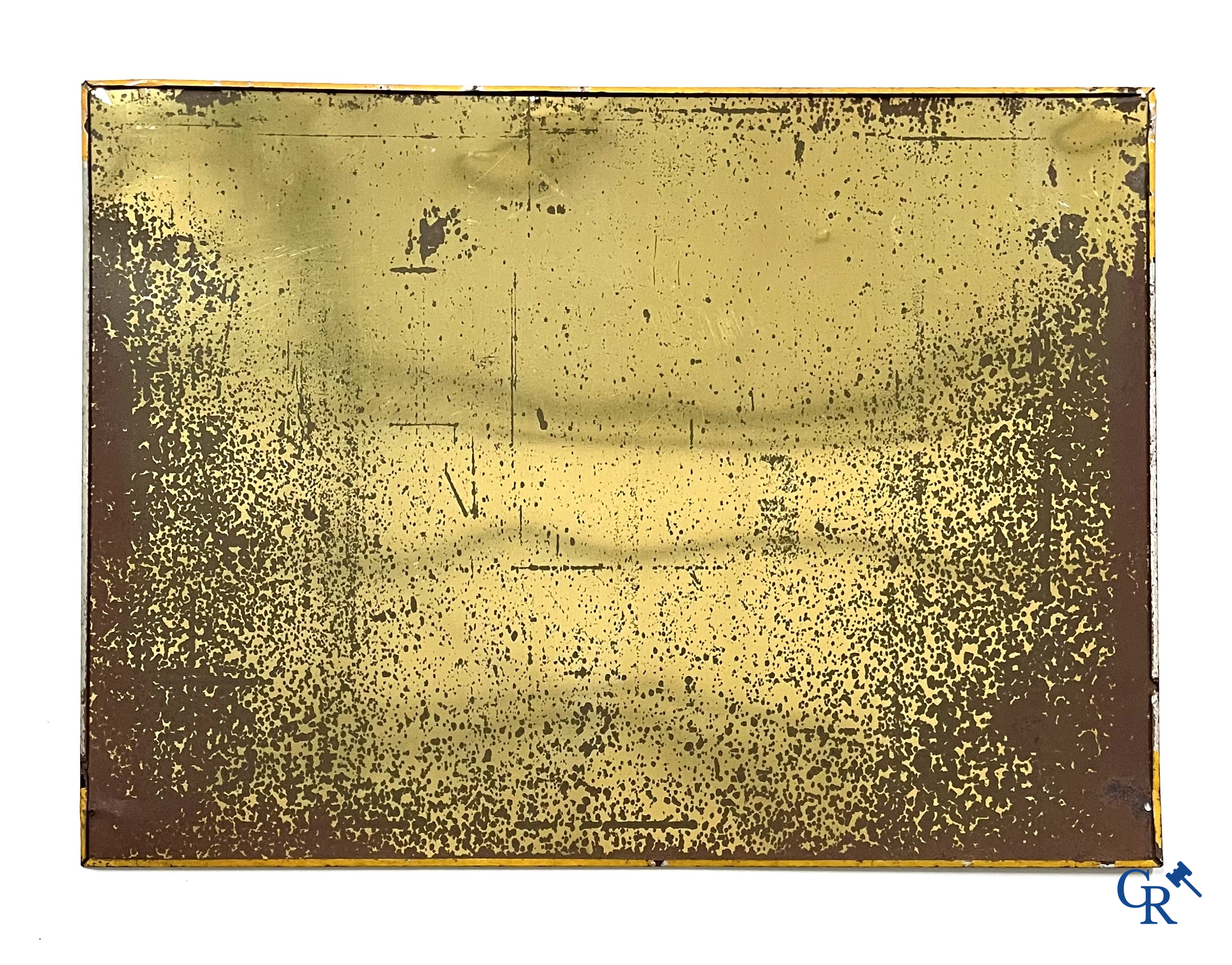 Michelin, Publicité en tôle lithographiée pour pneus de voiture de société Michelin. Etipan Bruxelles 1965.