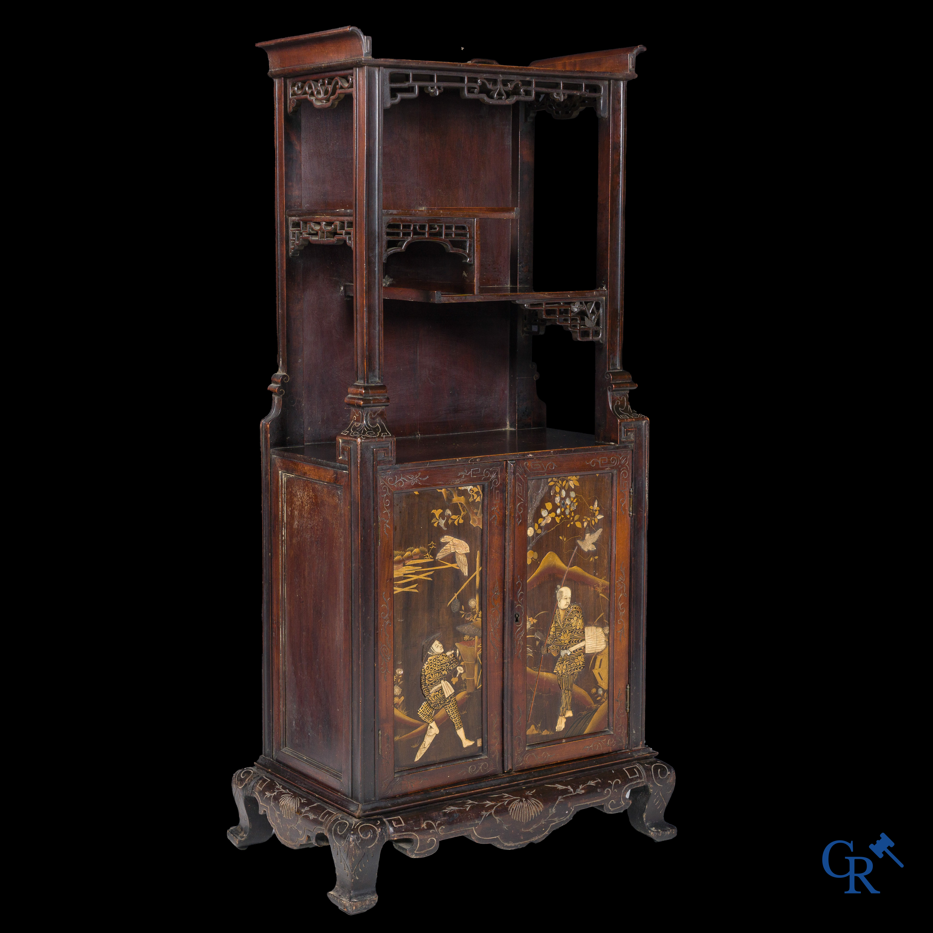 In the manner of Gabriel Viardot, a Japanese style piece of furniture with inlays and Japanese lacquer panels. Late 19th century.