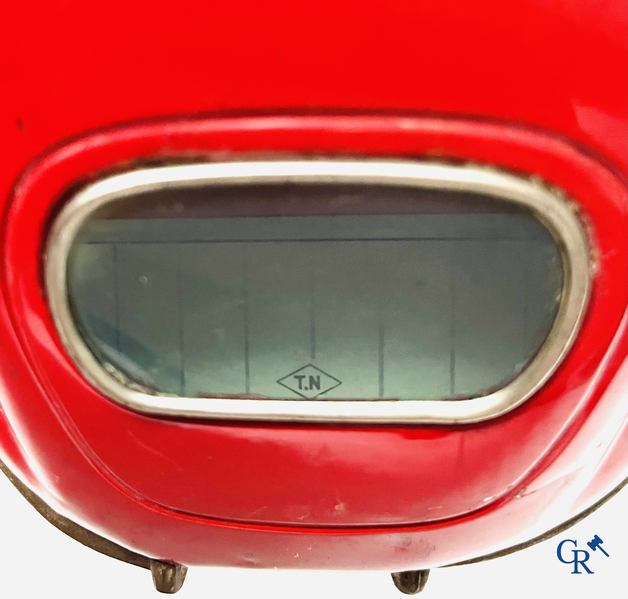 Nomura Toys, TN, made in Japan, Jaguar E-Type in blik met frictie aandrijving. Jaren '60.