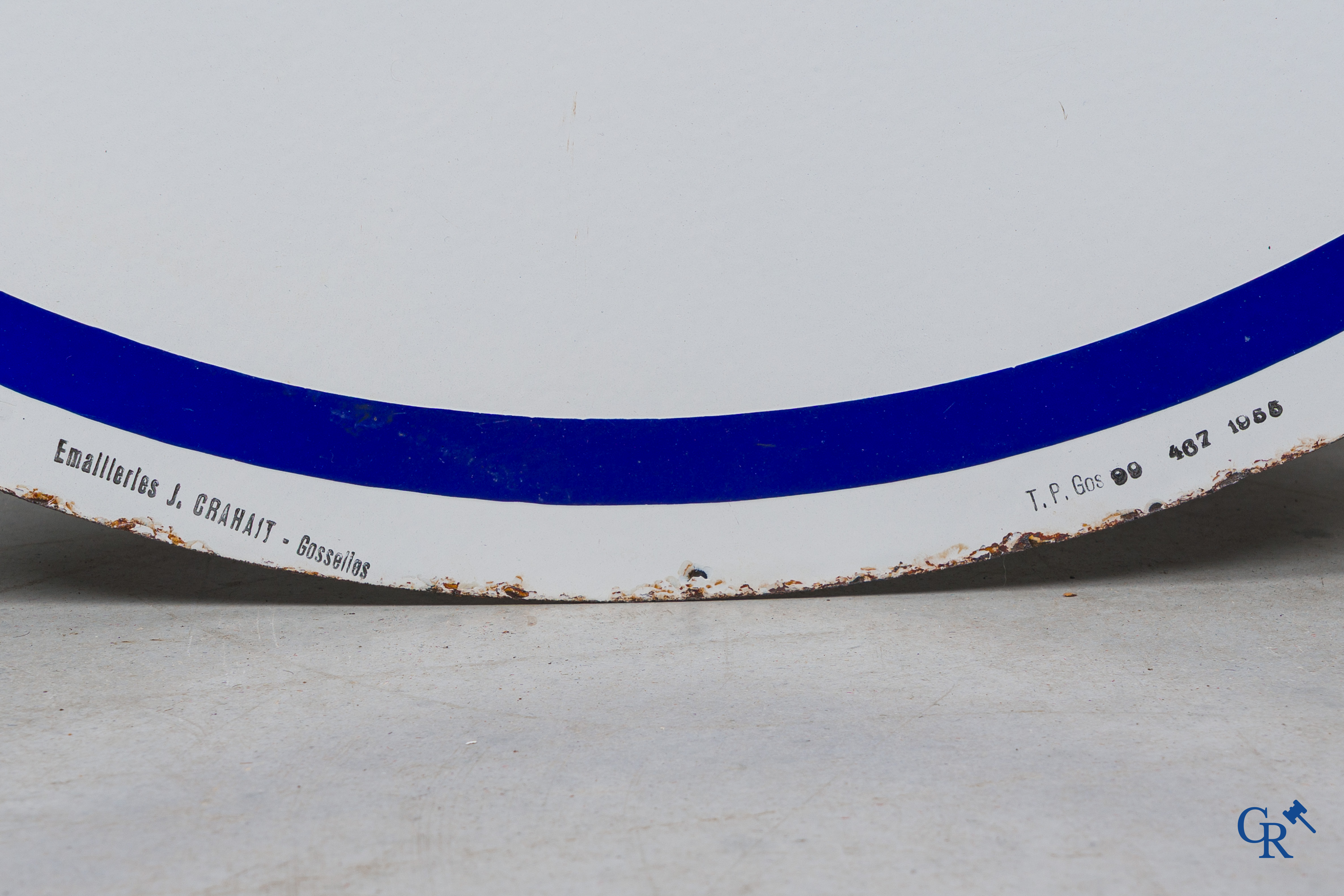 Vespa, enamel advertising sign for Vespa Piaggio scooters, rare Belgian version. J. Crahait-Gosselies 1955.