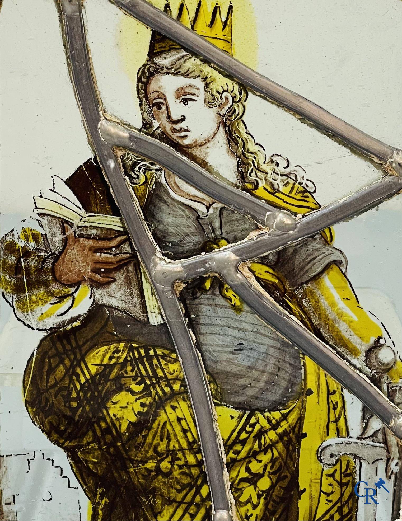 Un vitrail du XVIIème siècle de Sainte Catherine d'Alexandrie.