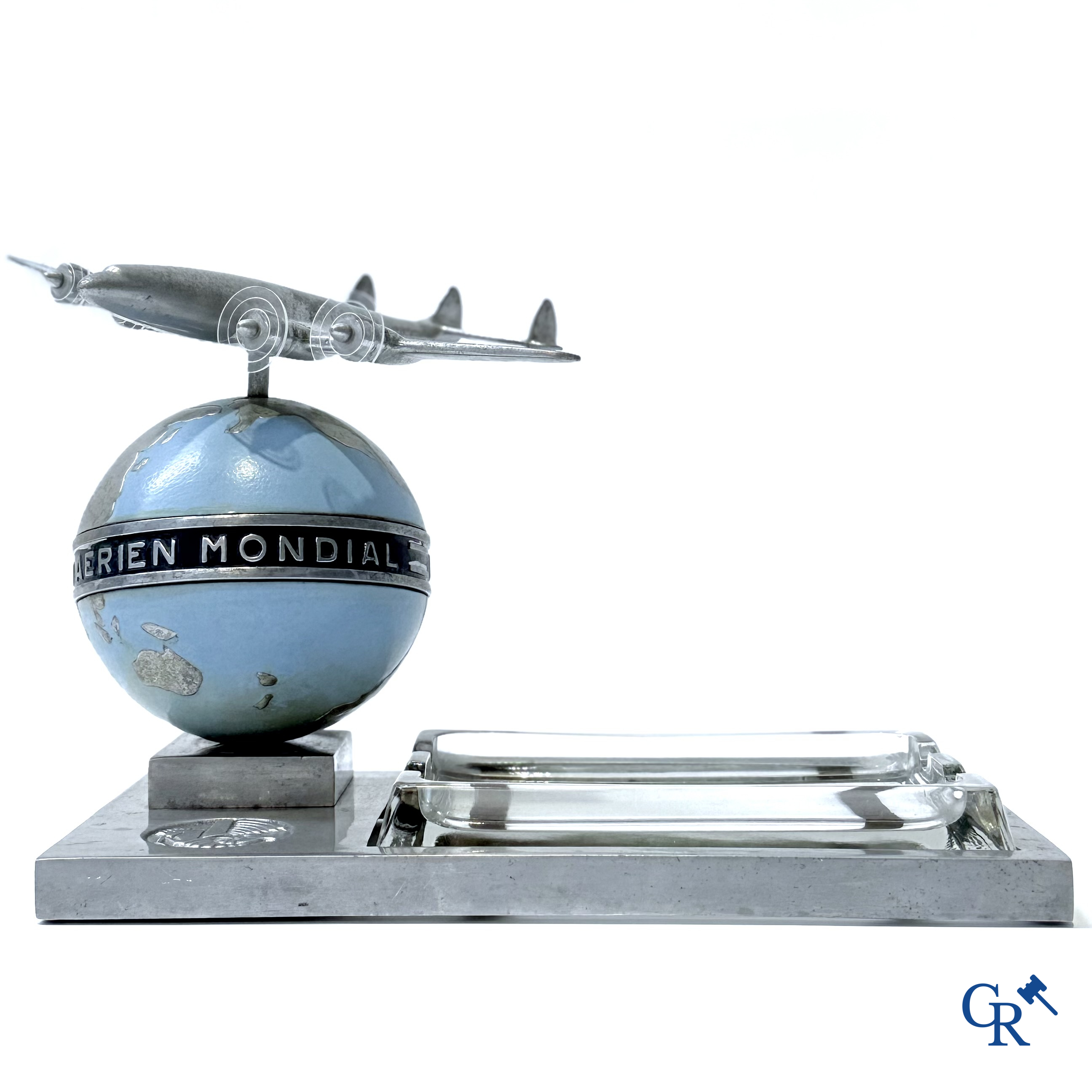 Air France: Réseau Aérien Mondial. Publicity ashtray in metal for airline Air France.