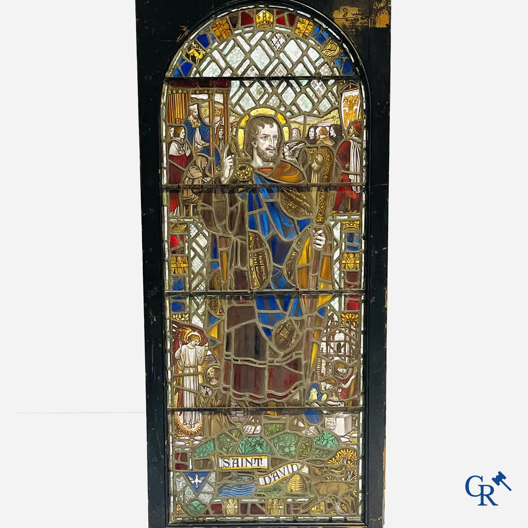 Religious objects, an exceptional stained glass with an image of Saint David. 19th century.
