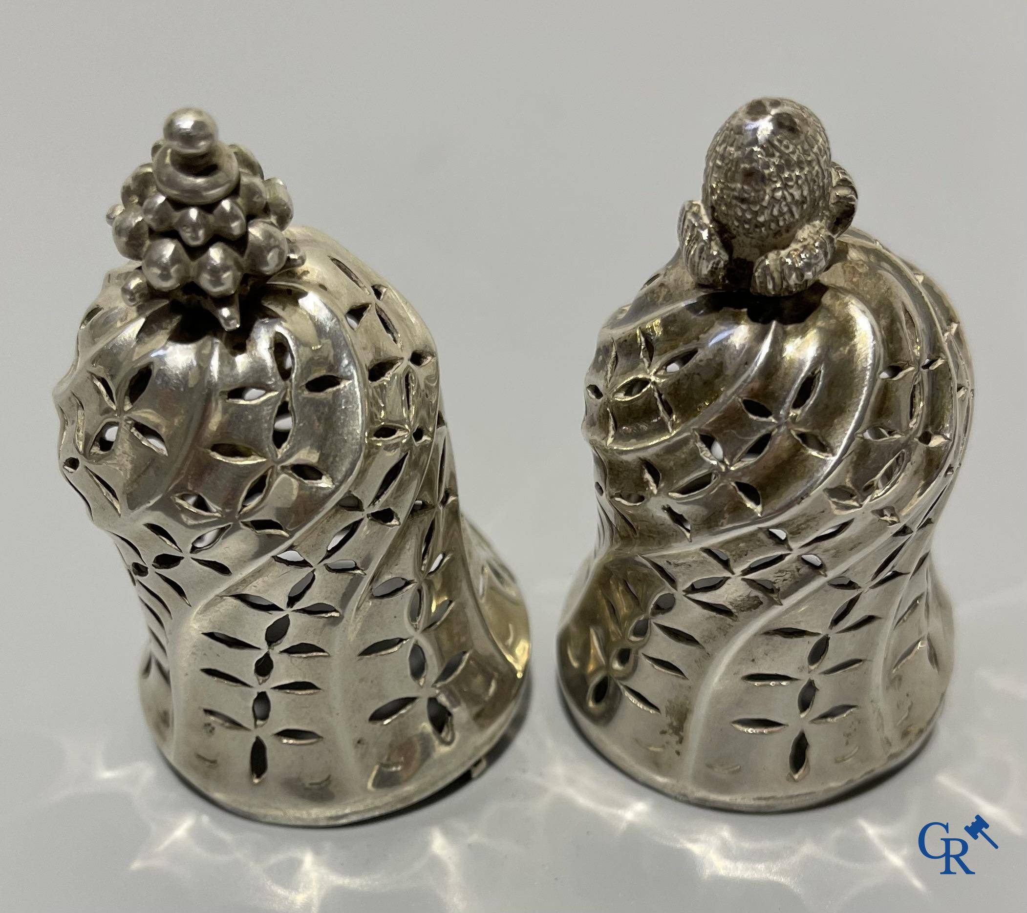 Silver, 2 "sucriers à poudre" in silver. 18th century. Most probably Liège circa 1750-1760. No hall marks visible.