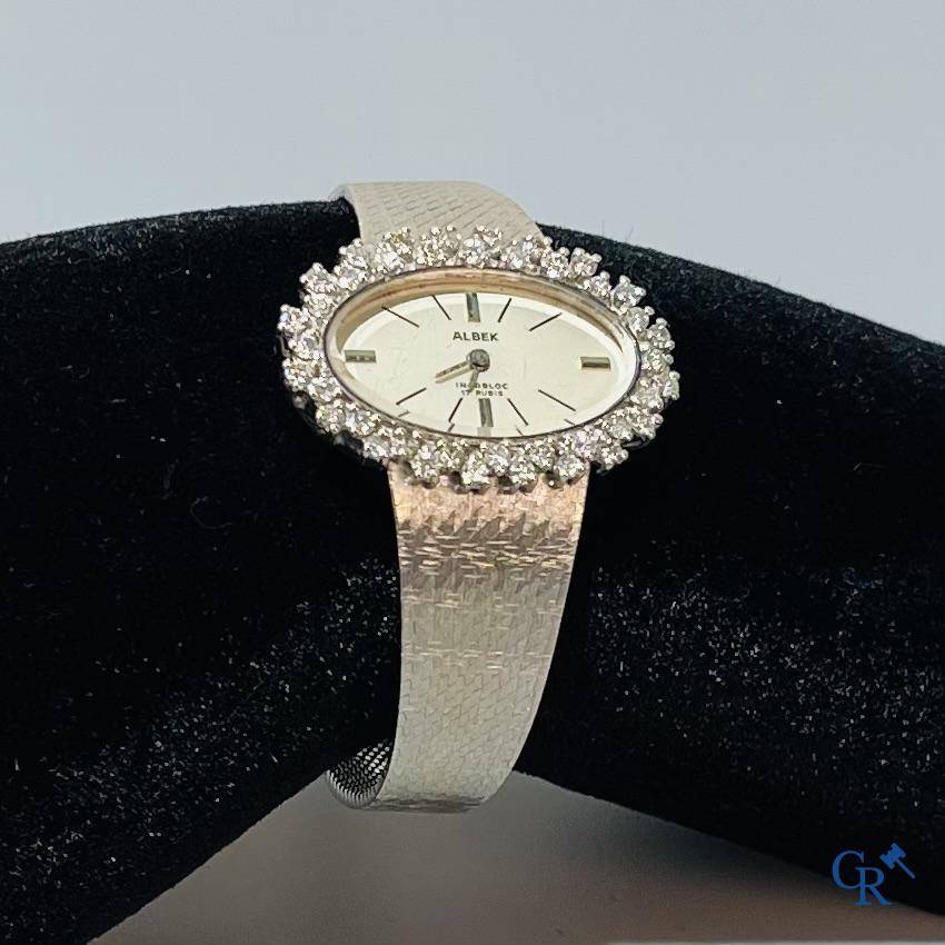 Watches, Swiss work, ladies wristwatch Albek in white gold 750°/00, set with diamonds.