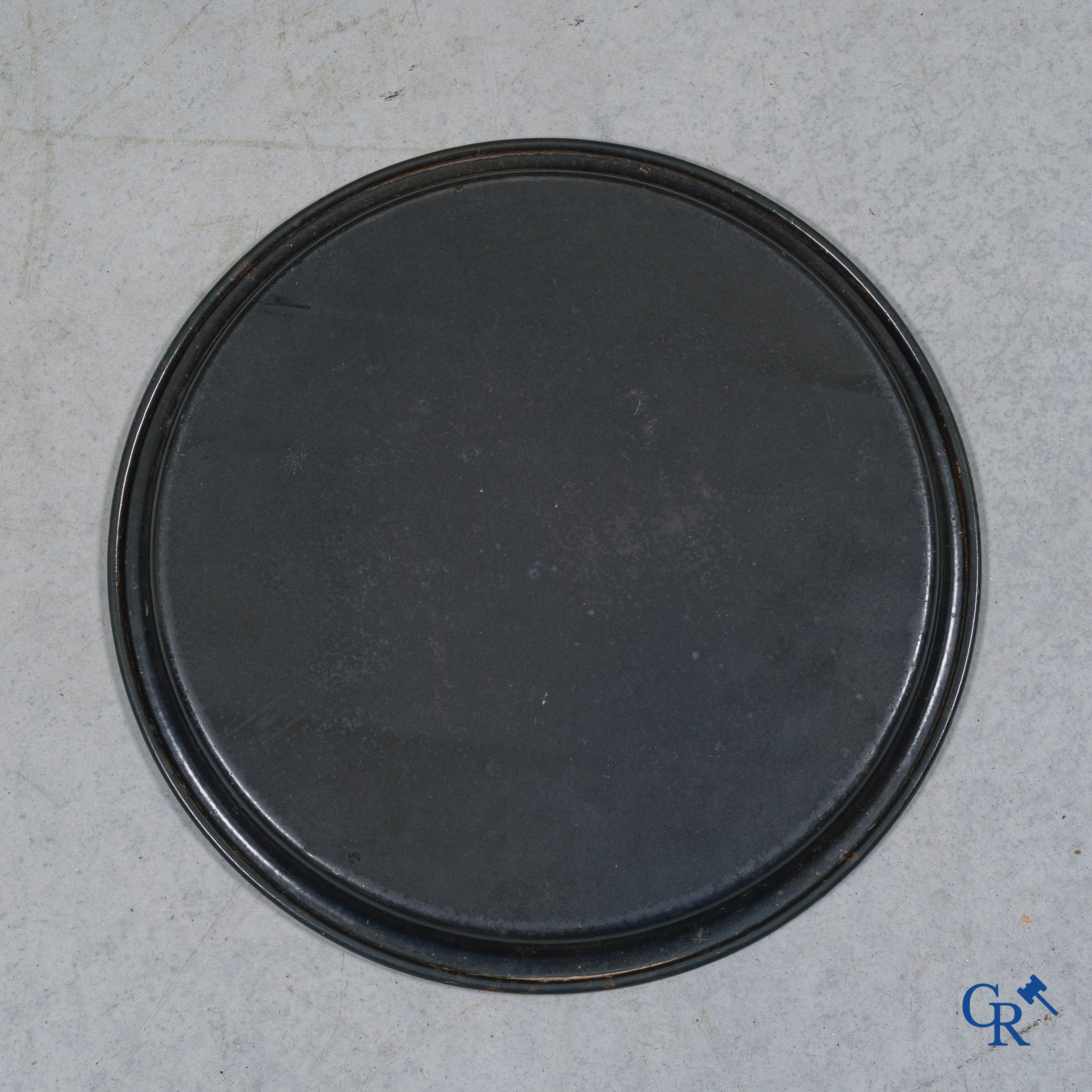 Vermouth Martini, plateau en émail avec publicité pour Martini.