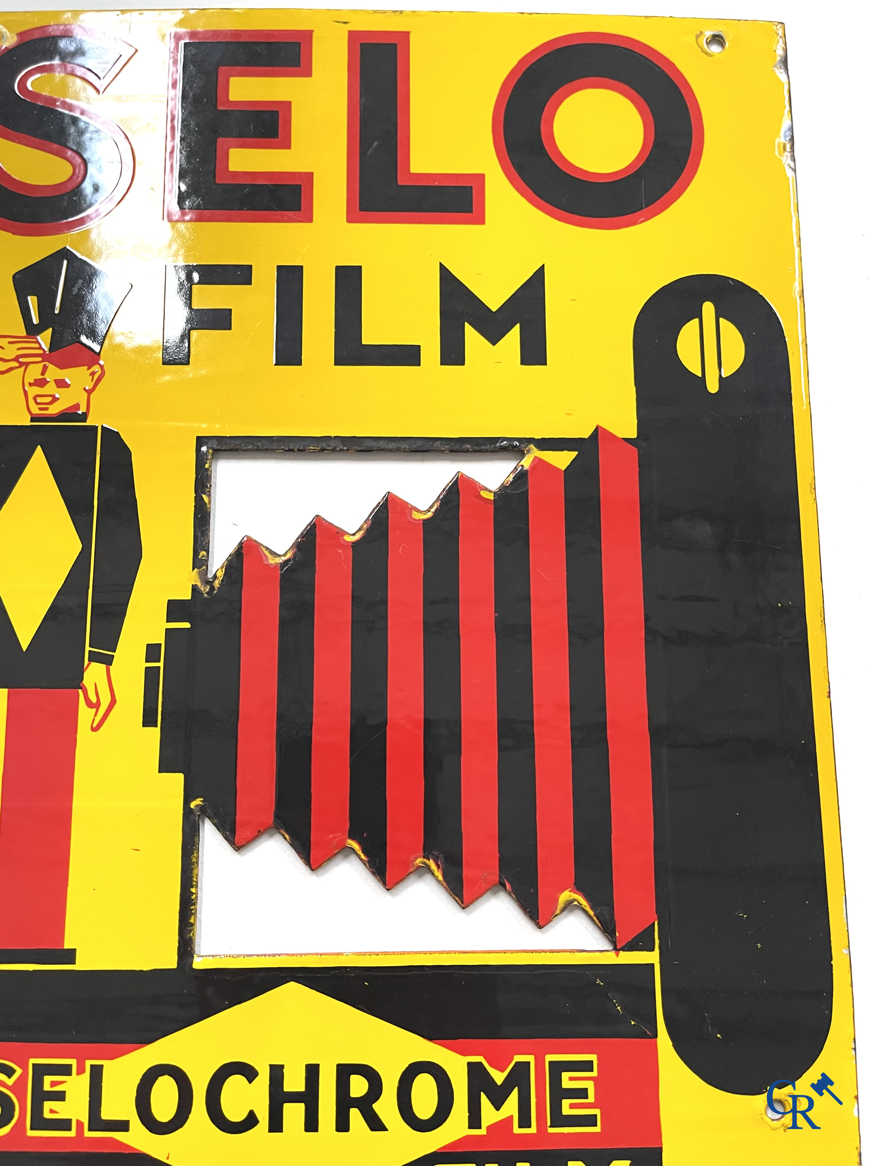Selo Film, dubbelzijdig geëmailleerd publiciteitsbord voor filmrollen Selochrome. Fabrique en Angleterre. Jaren '30.