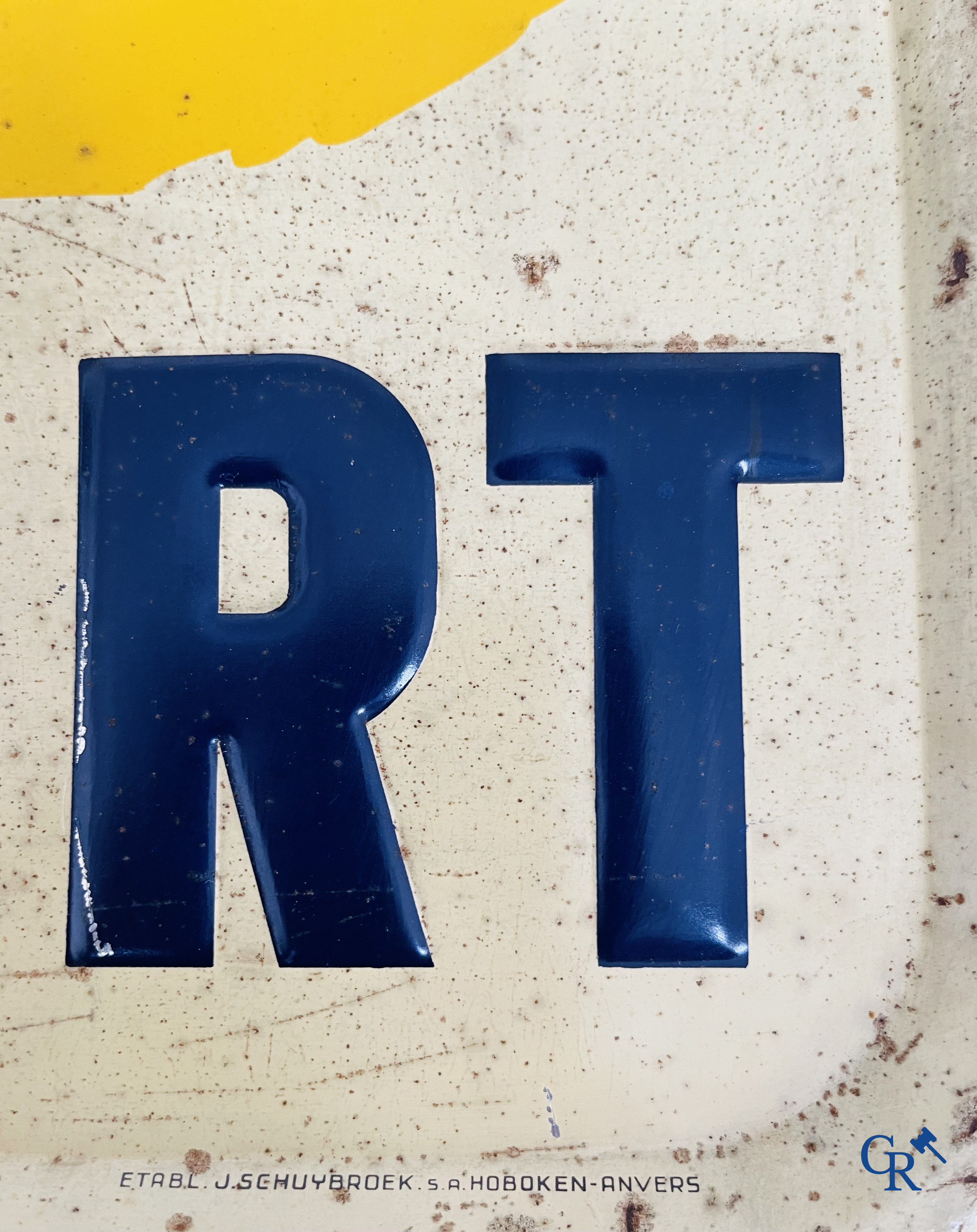 Englebert, publiciteit gedrukt op metaal voor Englebert banden. Etabl. J. Schuybroek S.A. Hoboken Anvers. 1951.