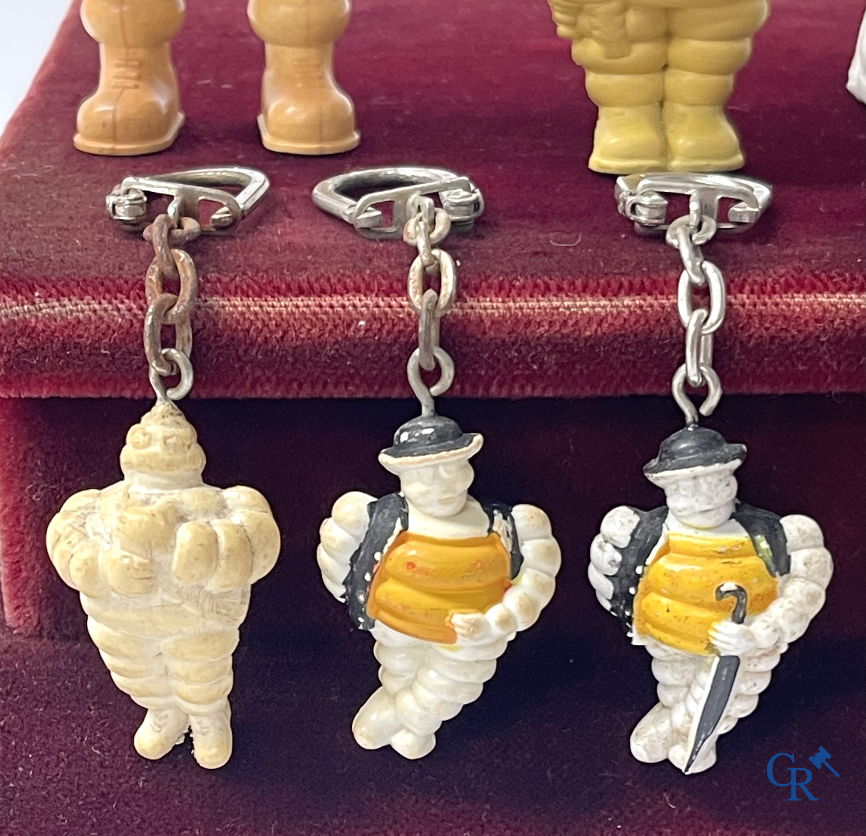 Michelin, a lot with various Bibendum figures and publicity keychains for Michelin tyres. 1950's and 1960's.