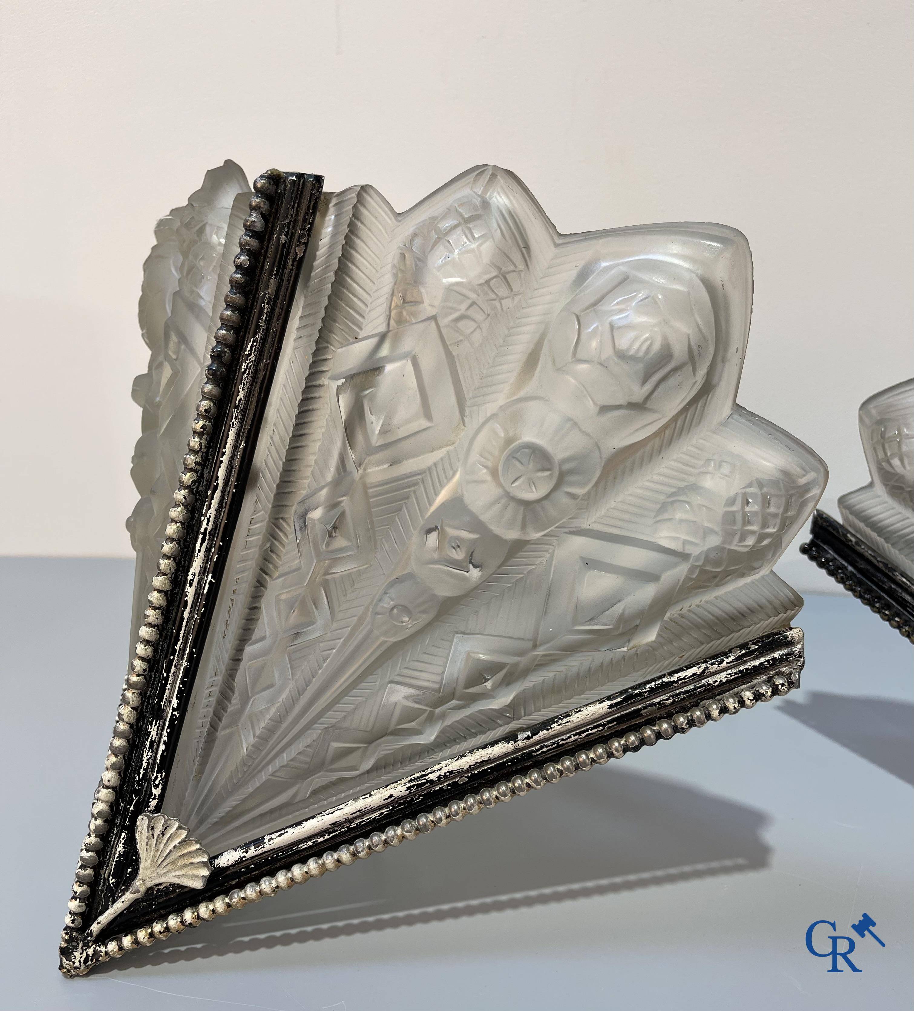 Noverdy France, a large pair of Art Deco wall lights in glass and forging. Circa 1930. Signed.