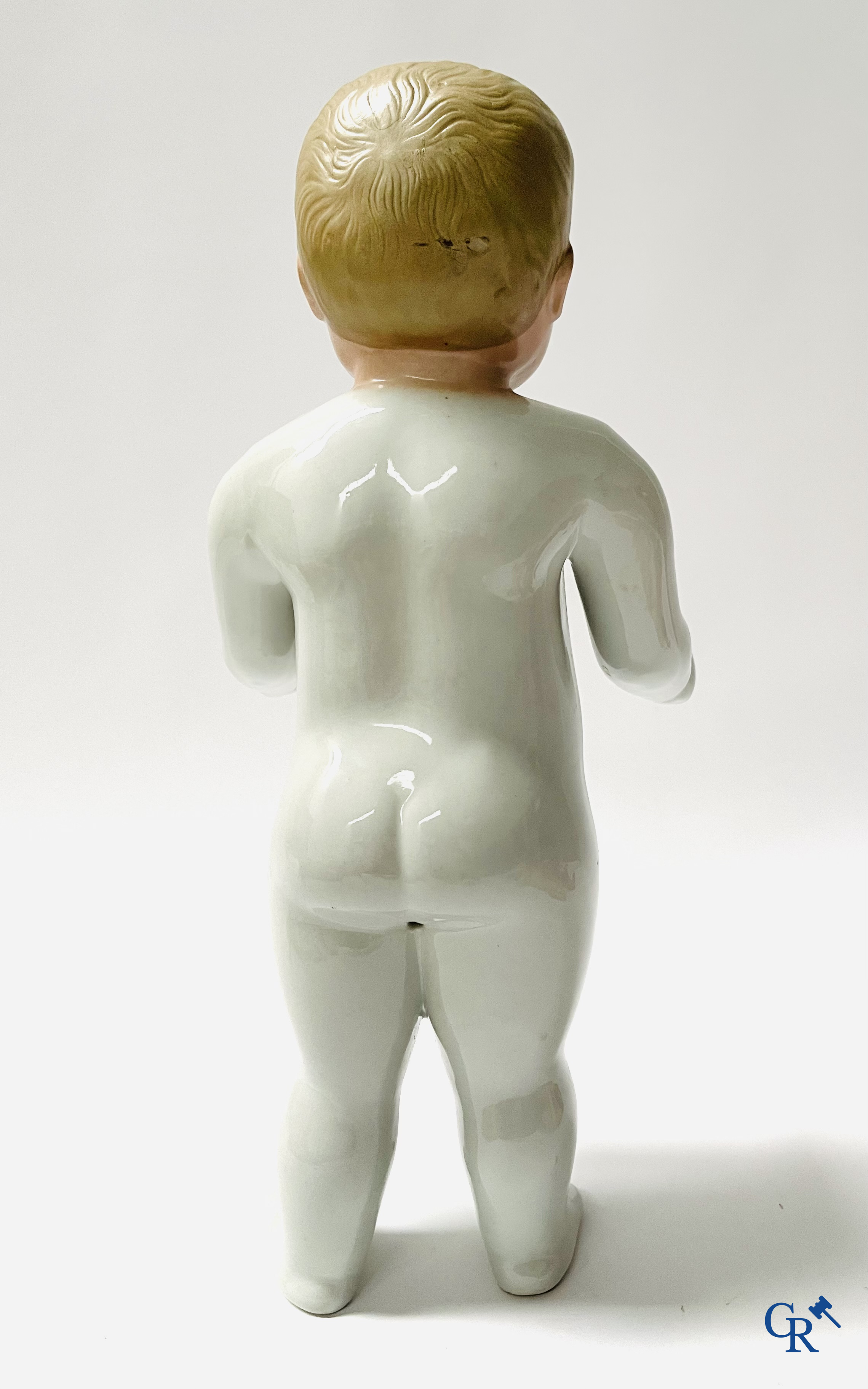 A lot with beautiful antique dolls, Jumeau bouche fermée, bath doll Frozen Charly, quirky rattles, etc.