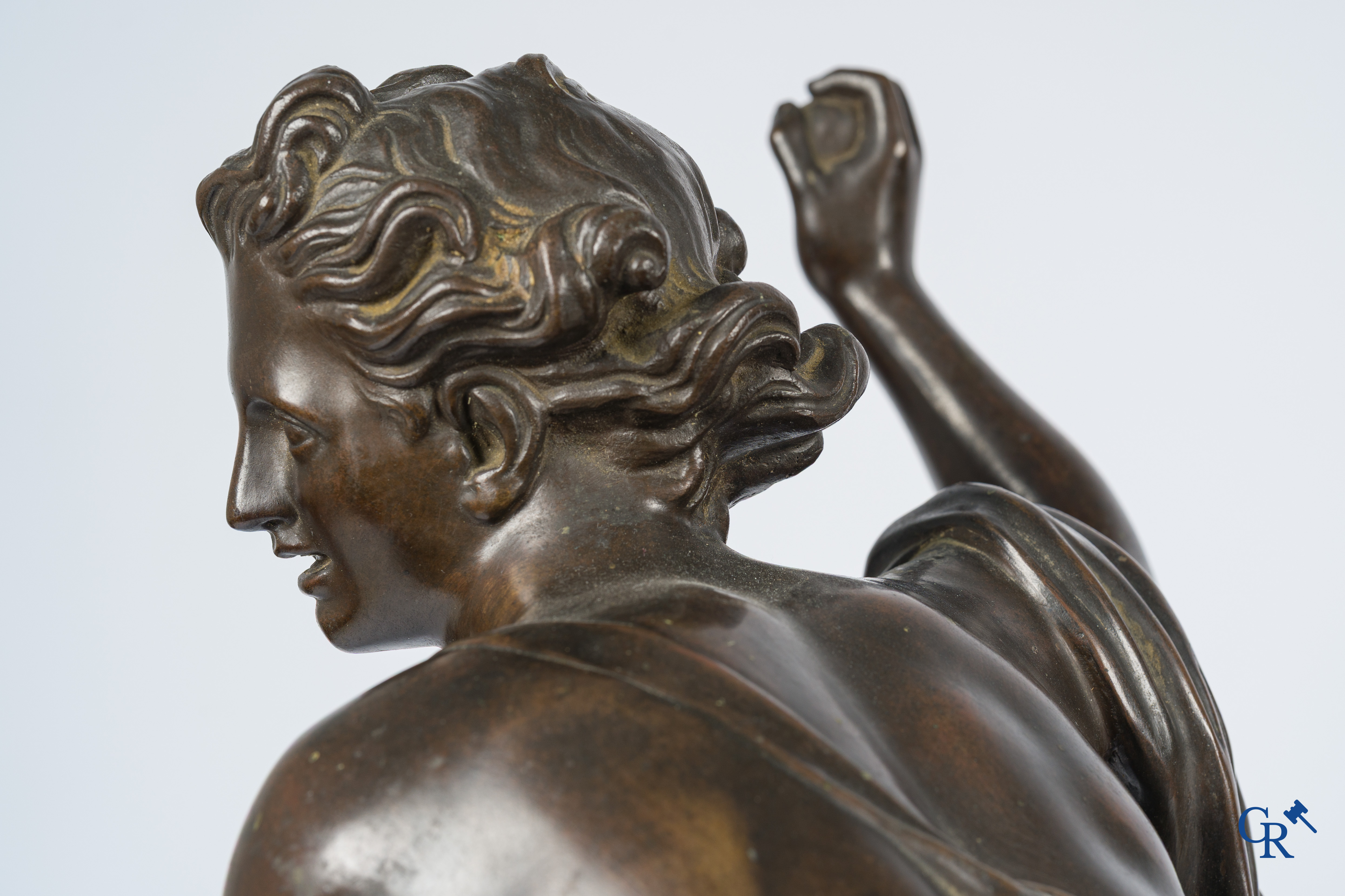 Pierre Lepautre and Guillaume Ier Coustou (after). Atalante and Hippomène. Imposing pair of bronze statues, circa 1880.