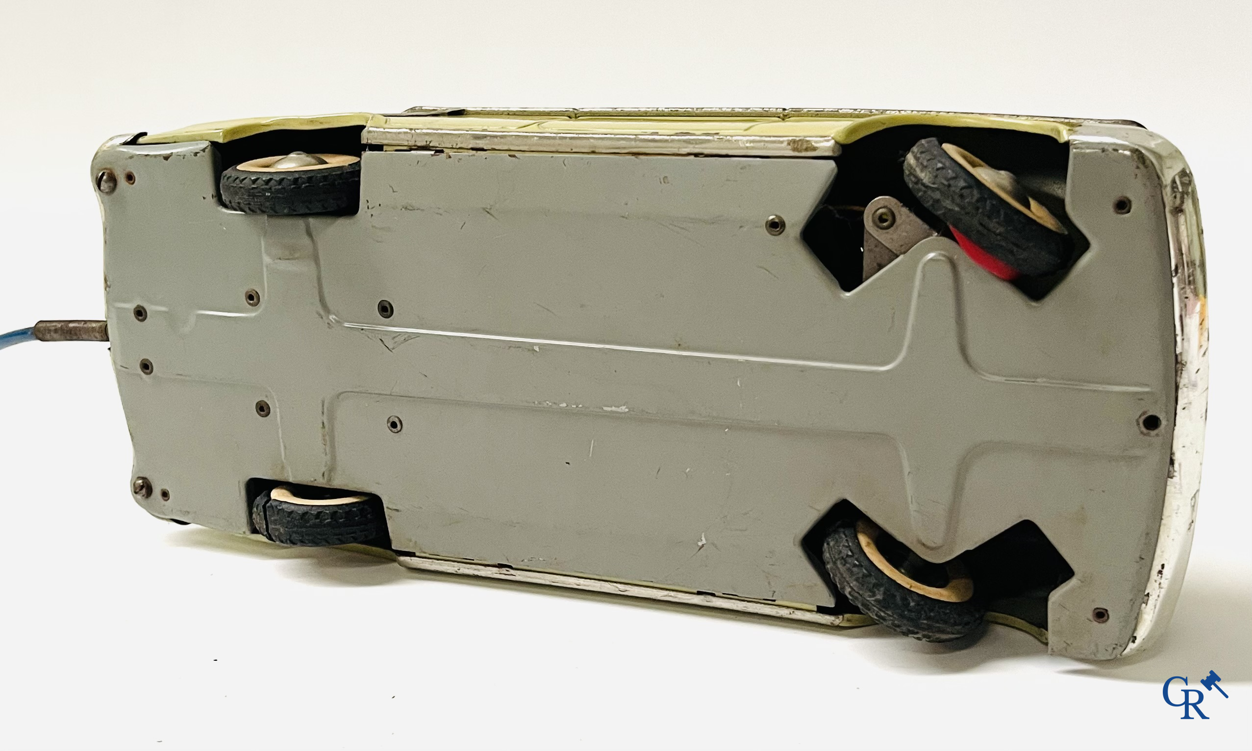 Old toys. Gama 400, Opel Kapitän in painted tin. Battery operated. 1950's.