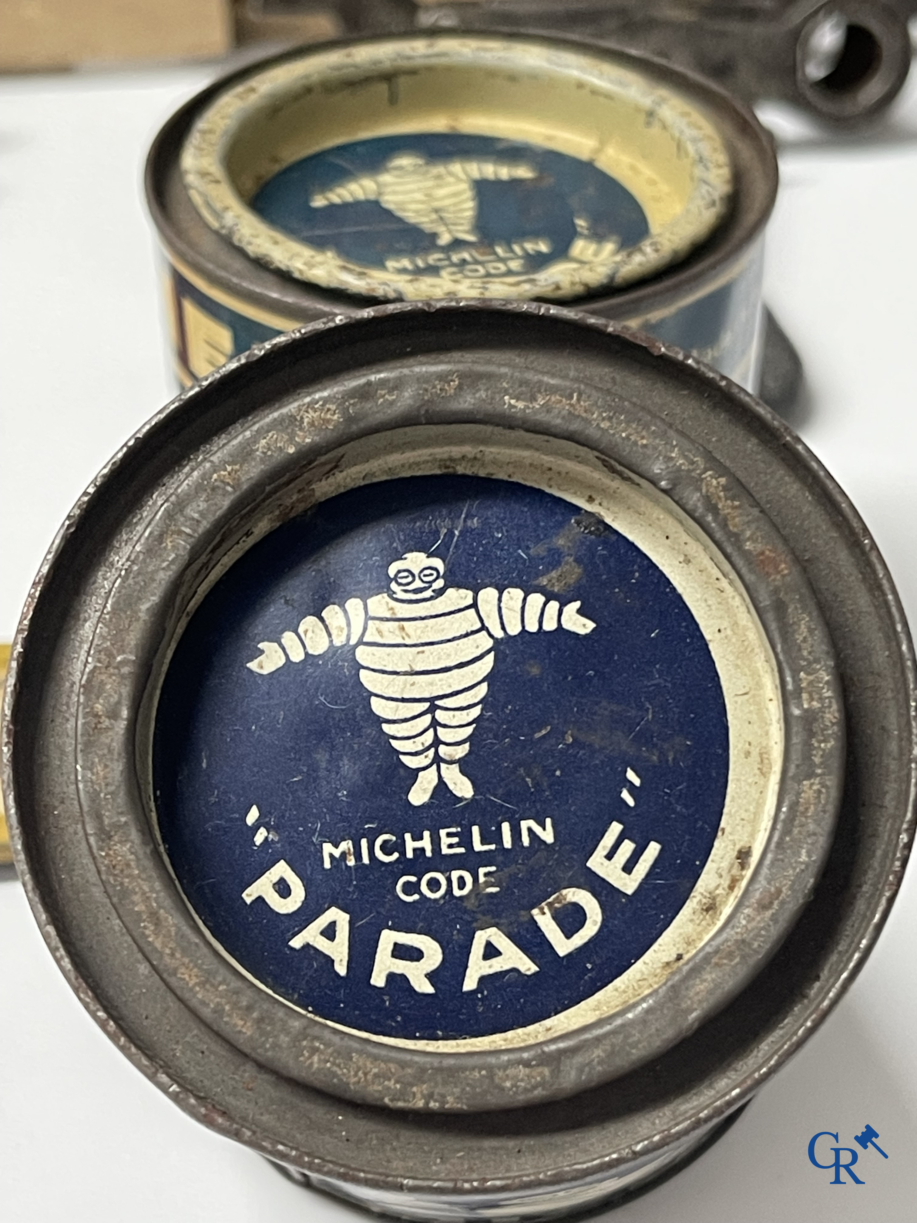 Michelin, an interesting lot with Michelin objects, mainly from the 1920's and 1930's.
