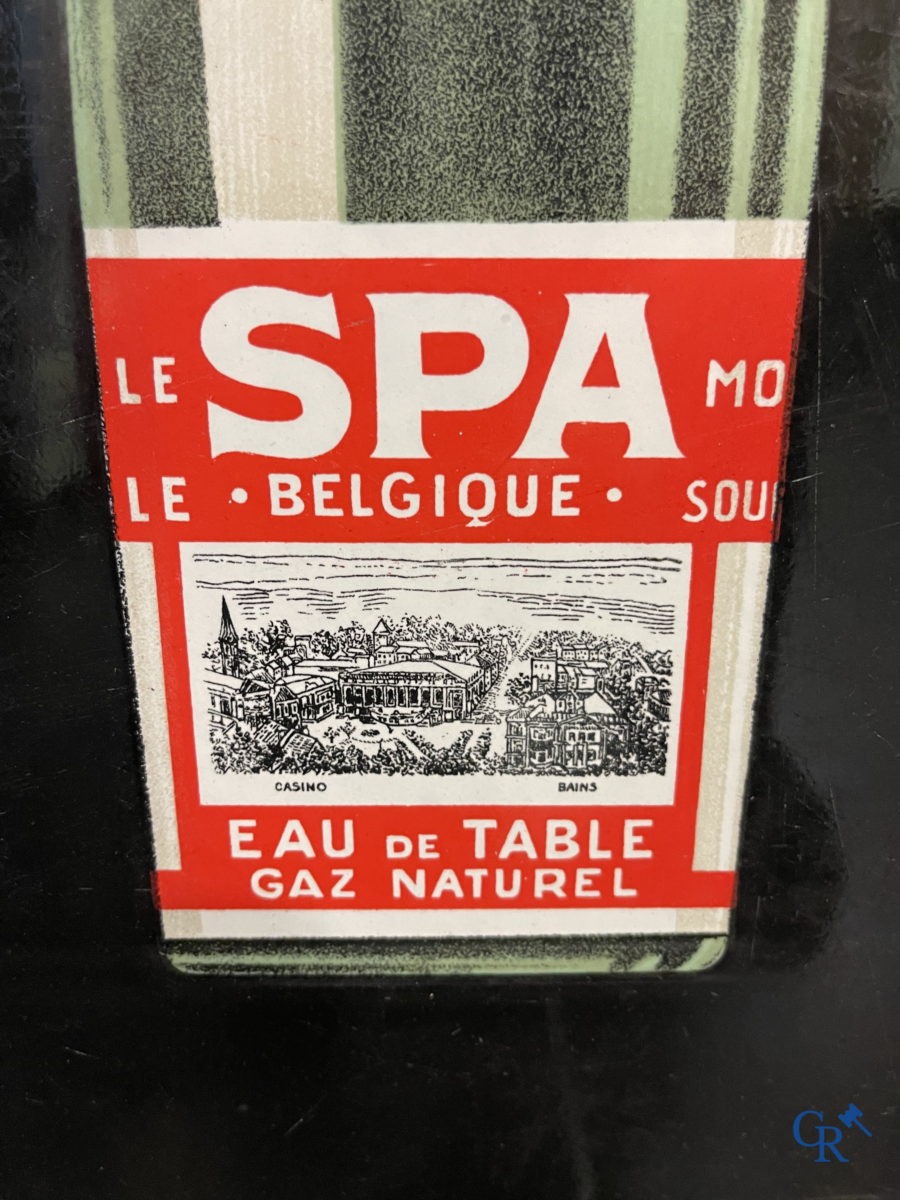Spa Monopole "l'eau qui pétille" Plaque émaillée publicitaire représentant "Pierrot" d'après un dessin de Jean d'Ylen.