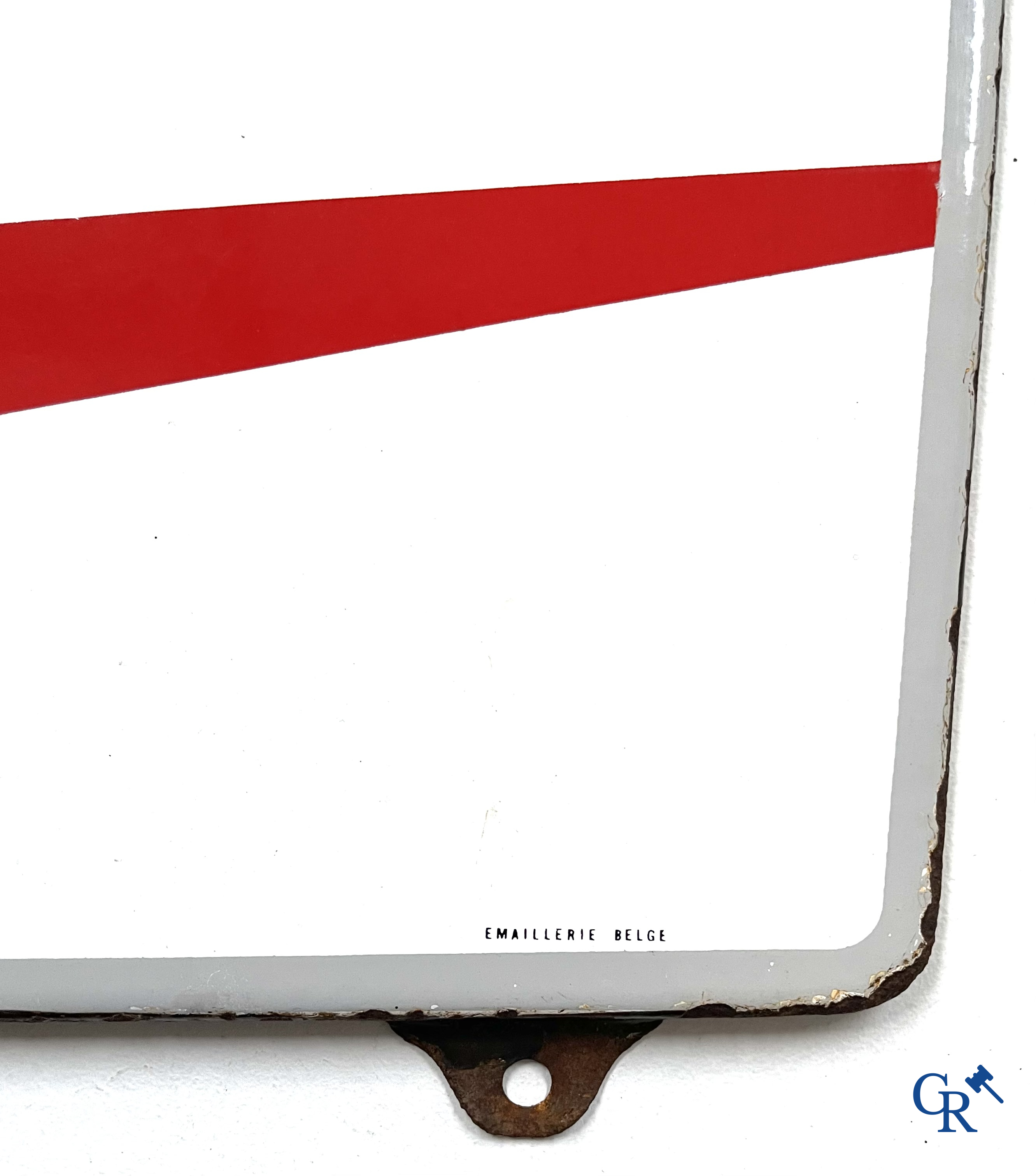 Mobiloil, Enamel advertising sign with grey border and the Mobiloil Pegasus. Emaillerie Belge, T.P. Bruxelles 1953.