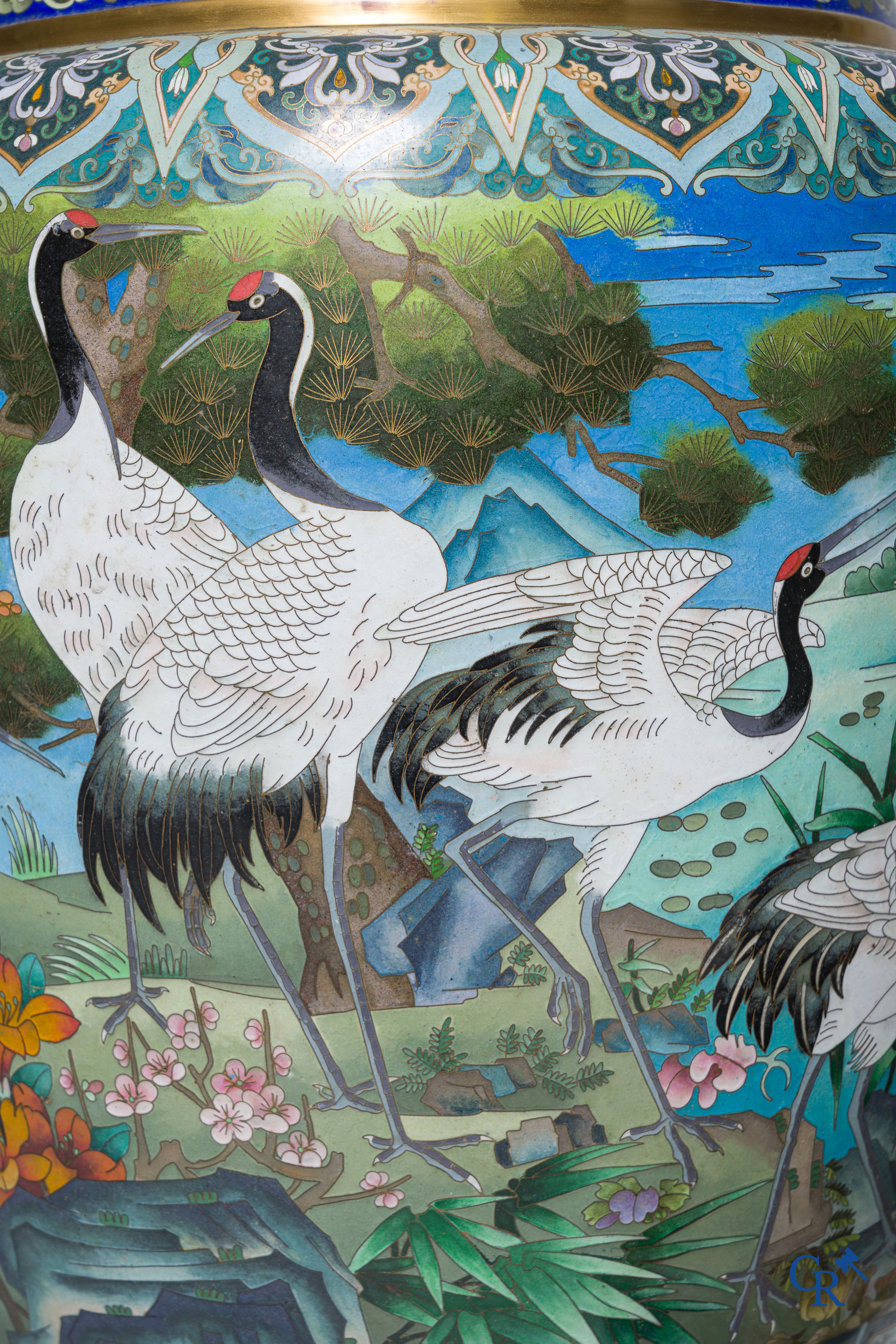 Asian Art, a massive cloisonné vase with cranes. 20th century.