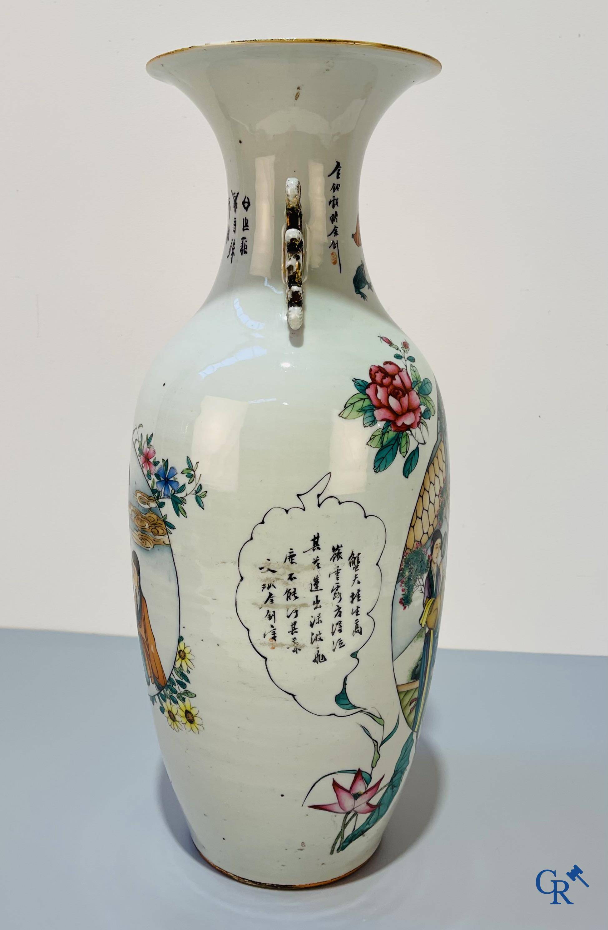 Asian Art, Chinese porcelain, a Chinese double decor vase with court scenes and calligraphy. Republic period.
