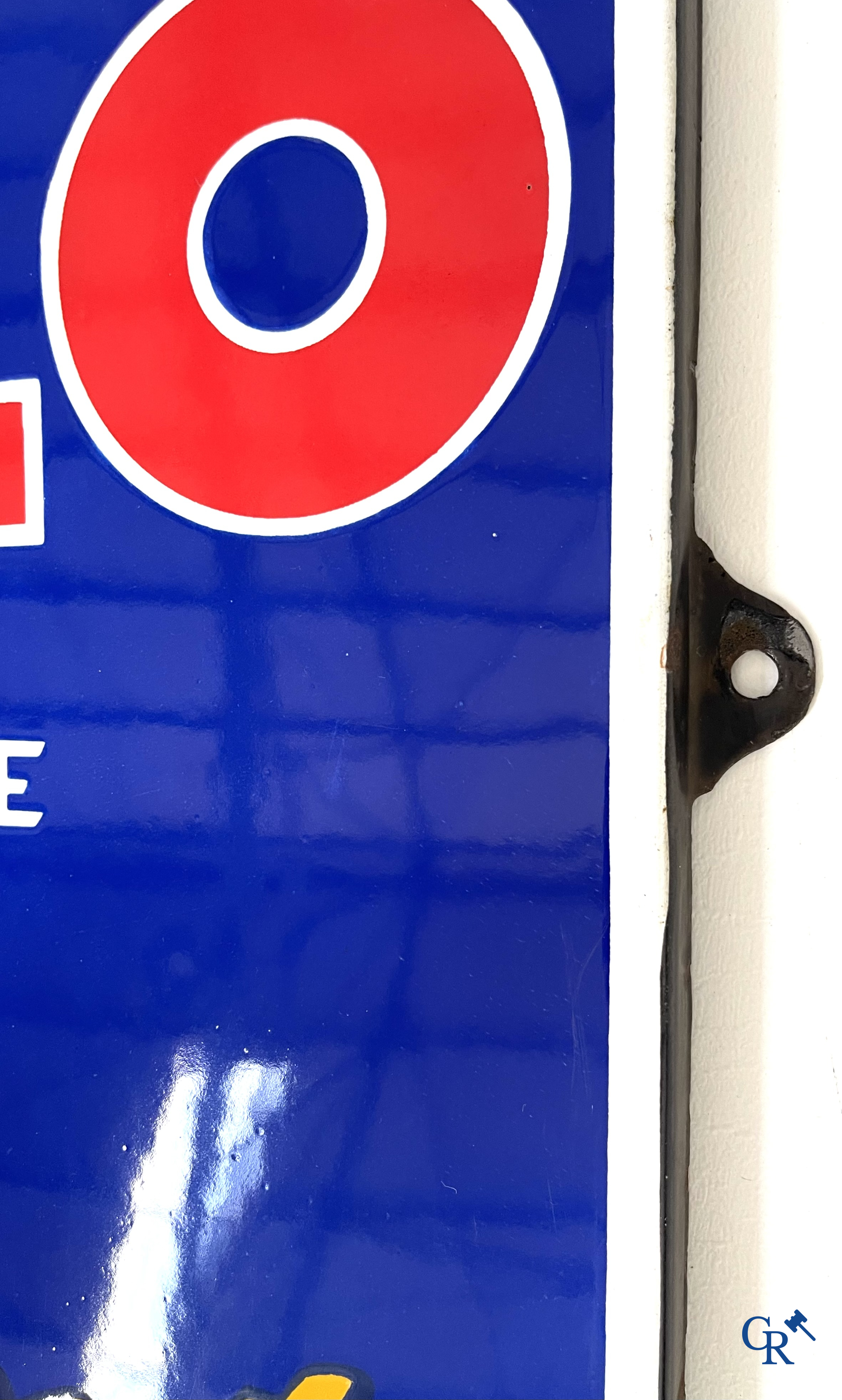 Solo, rend tout plus savoureux. Nice enamel advertising sign for Solo Margarine. Emaillerie Belge 1952.